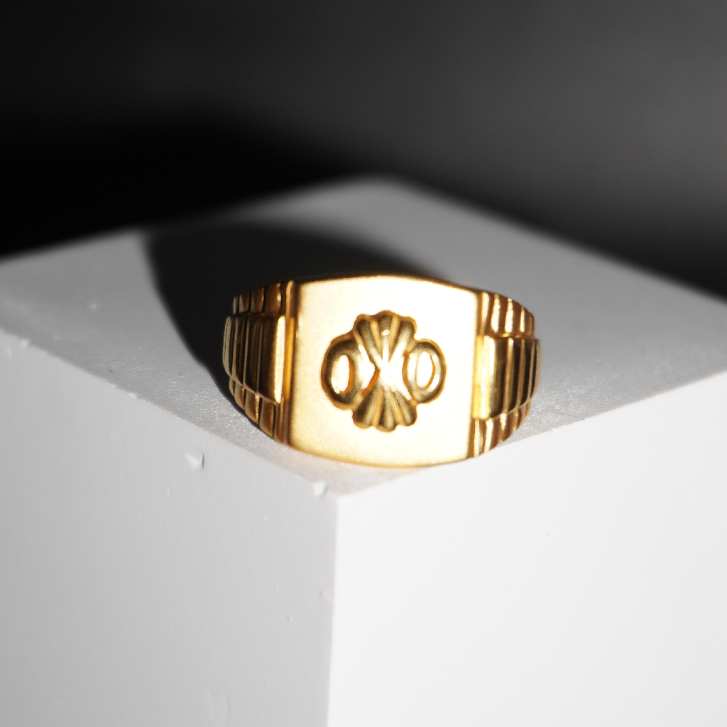 916 Gold Plain Traditional Ring