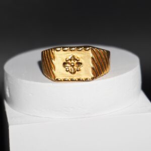 916 Gold Plain Flower Ring