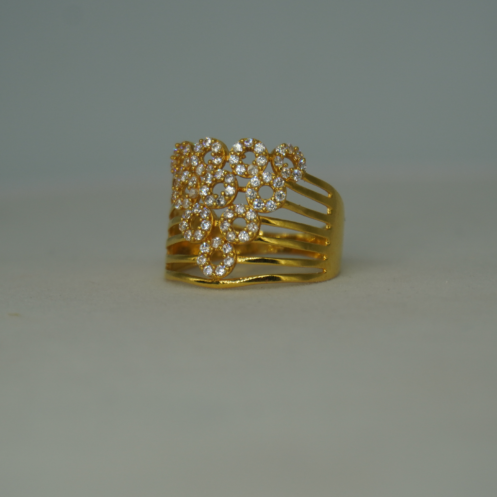 Plain Gold Feather Touch Ring