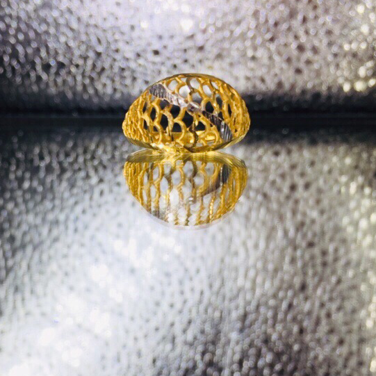 Plain Gold Ladies Ring