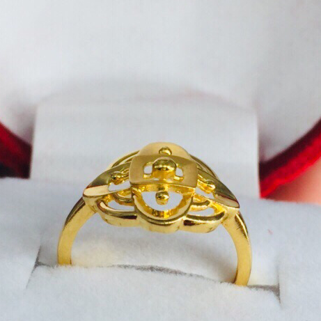 22k Yellow Gold Fancy Ring