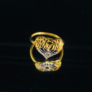 Gold Fancy Ladies Ring