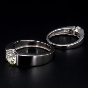 Couple ring with round brilliant 2 d vs1 lab grown diamond