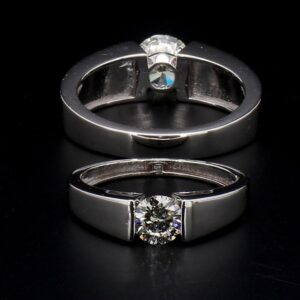 Couple ring with round brilliant 2 d vs1 lab grown diamond
