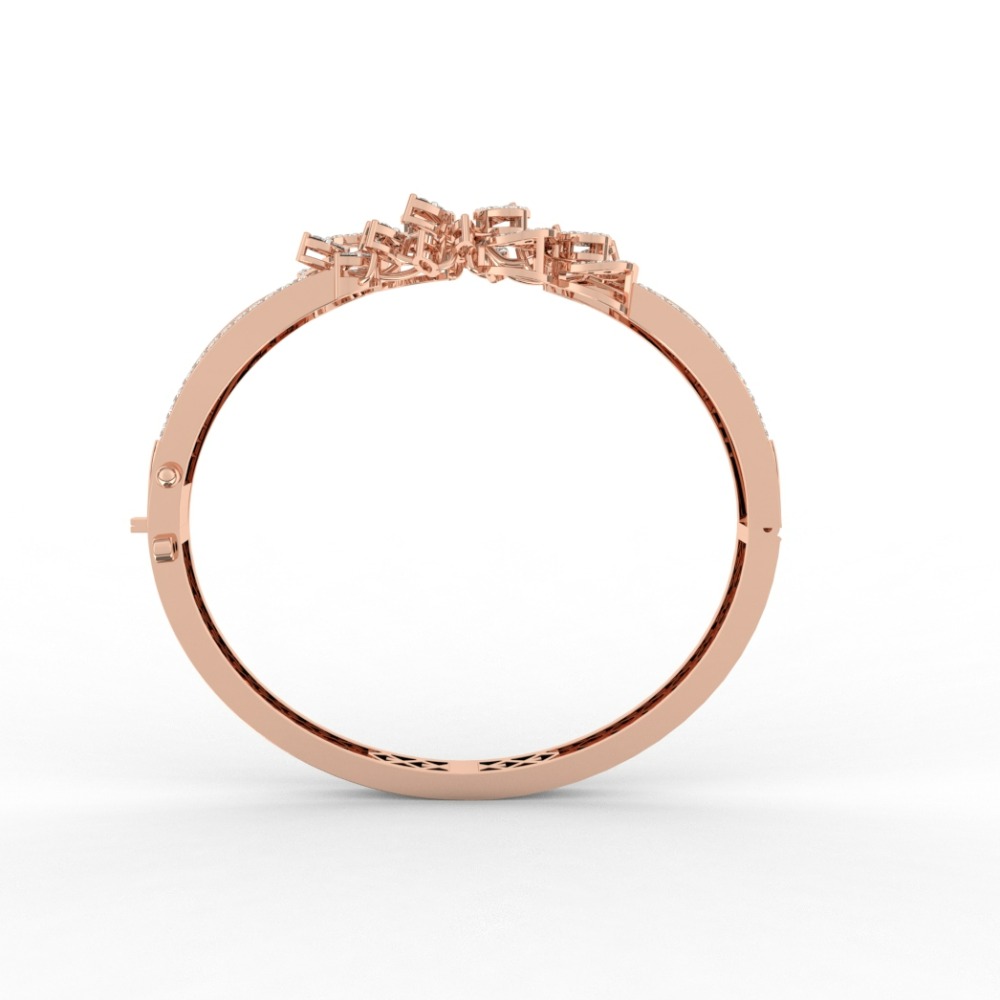 Gleaming Regal Diamond Bracelet