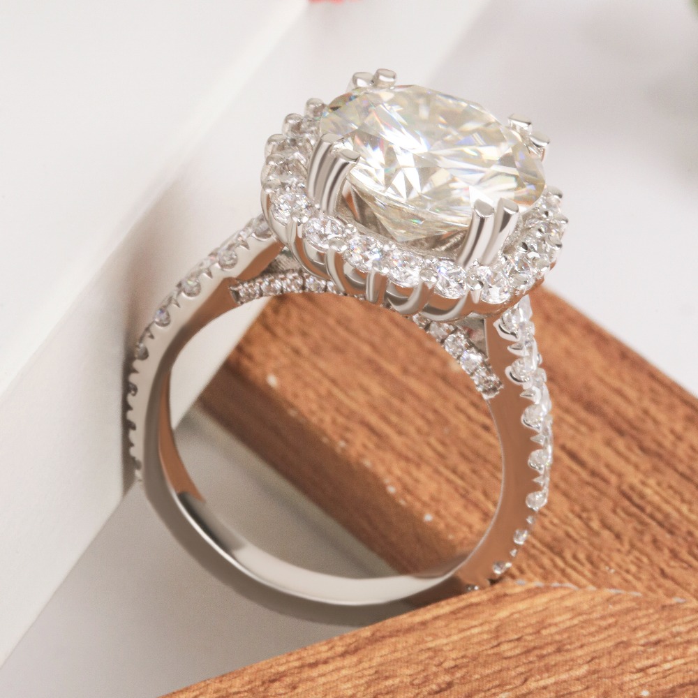 5.01 Round Cut Moissanite Ring Manufacturer