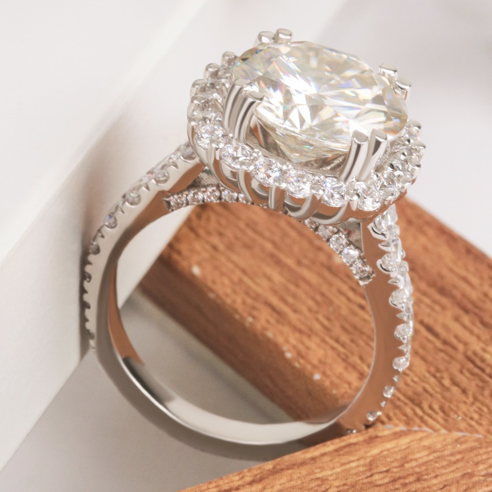 5.01 Round Cut Moissanite Ring Manufacturer