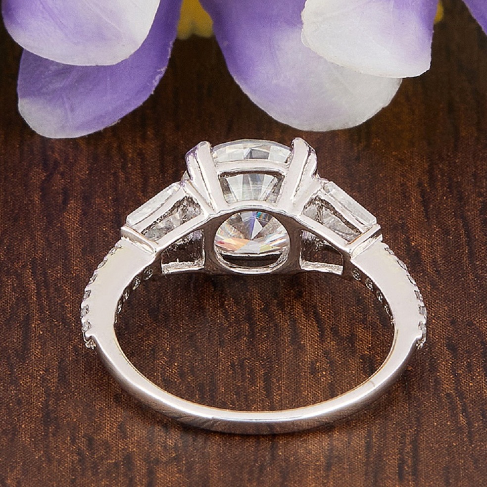 1.89ct Round Moissanite Diamond Ring for Girls