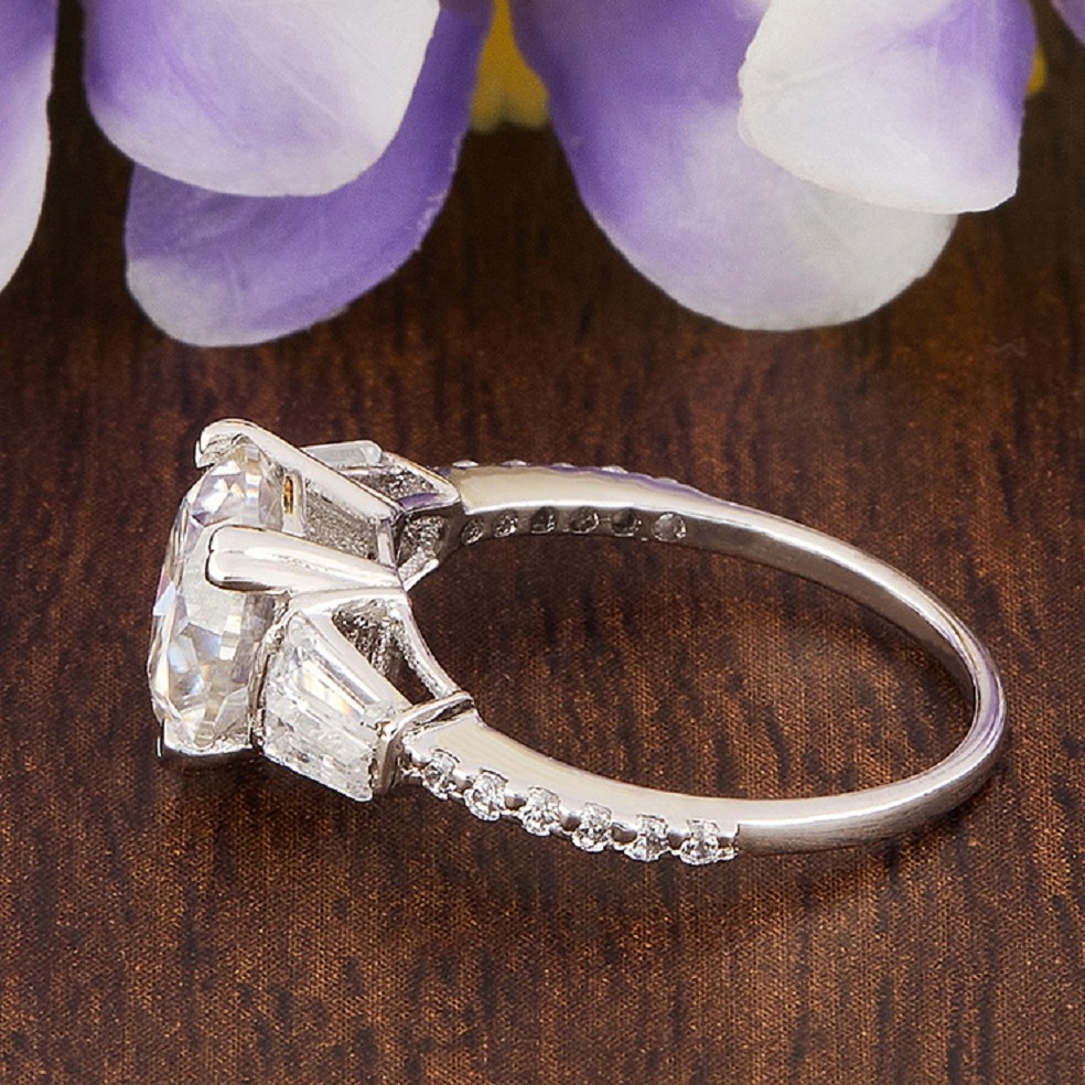 1.89ct Round Moissanite Diamond Ring for Girls