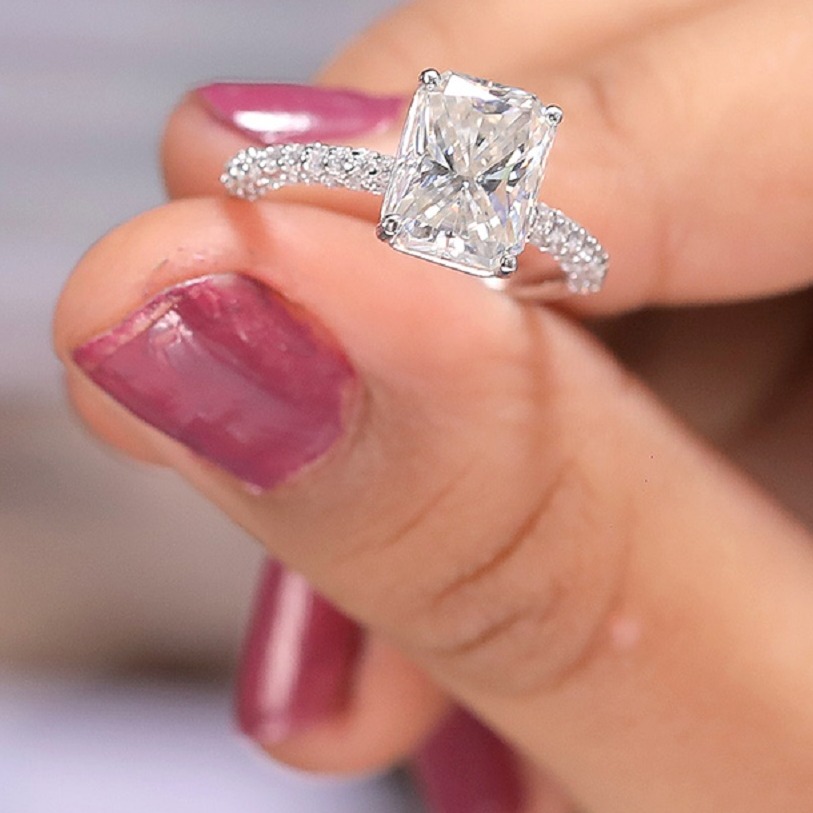 2.60ct Radiant Cut Moissanite Diamond Ring