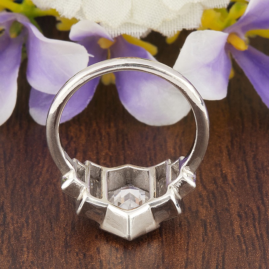 2.985ct Hexagon with tapper Moissanite Diamond Ring