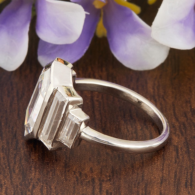 2.985ct Hexagon with tapper Moissanite Diamond Ring