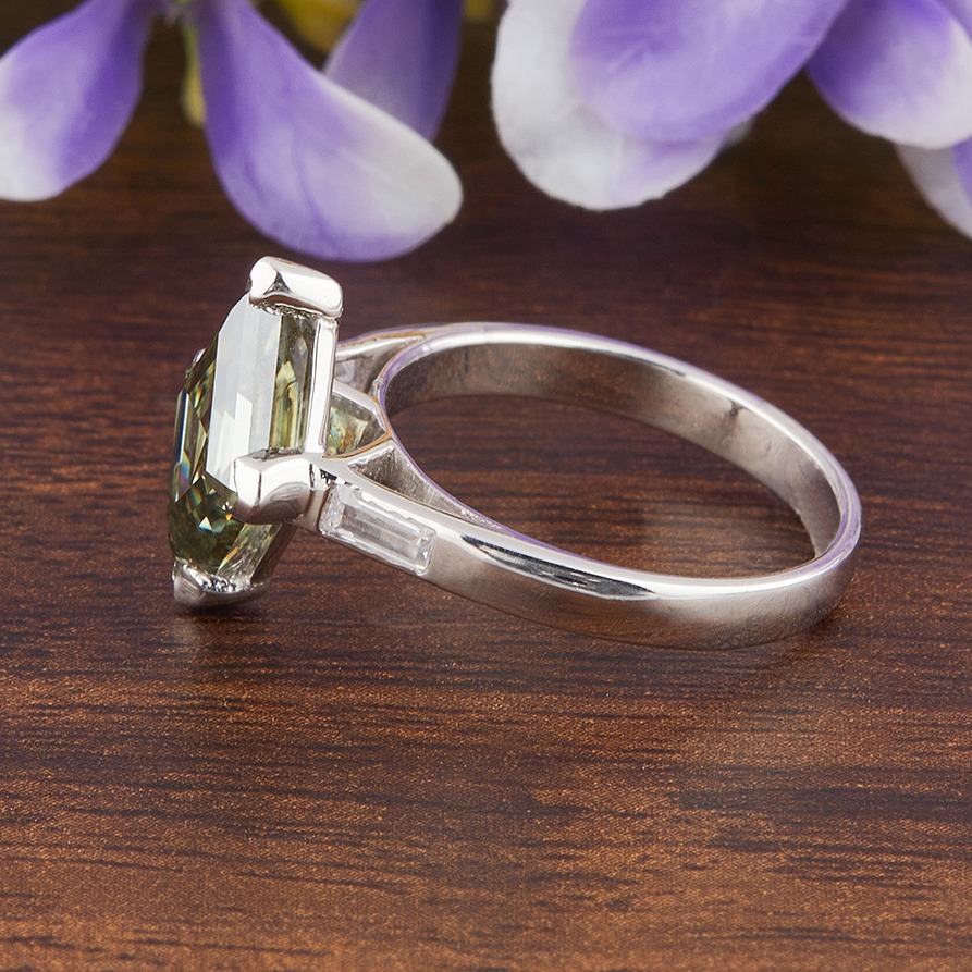 Green Kite Moissanite Diamond Ring for Women's