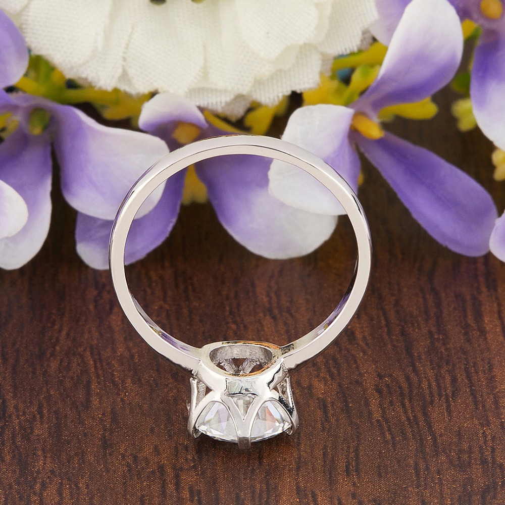 Round Moissanite Silver Diamond Ring