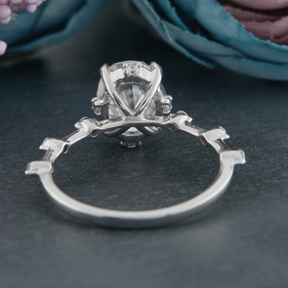 2.05ct Oval Engagement Ring in Platinum