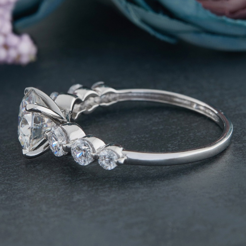 Moissanite Diamond Ring for Women's
