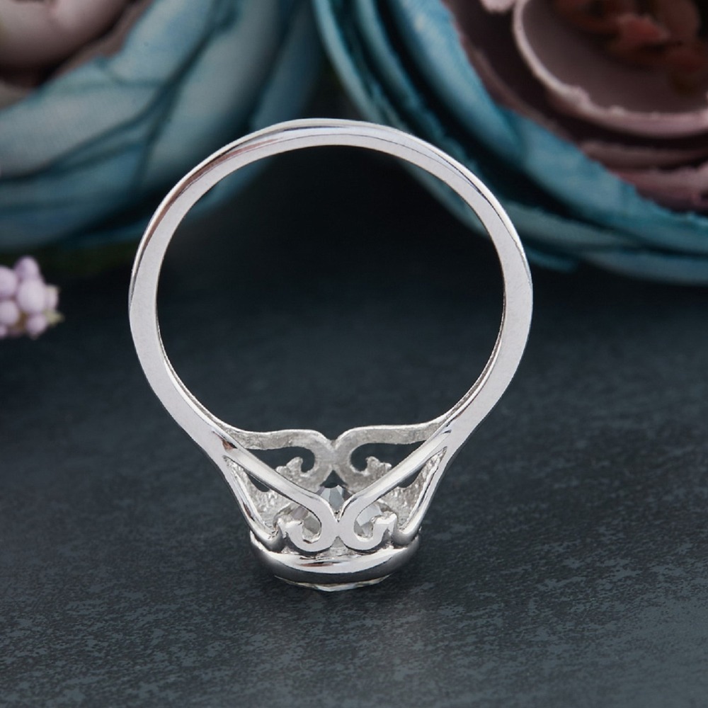 Moissanite diamond ring in silver