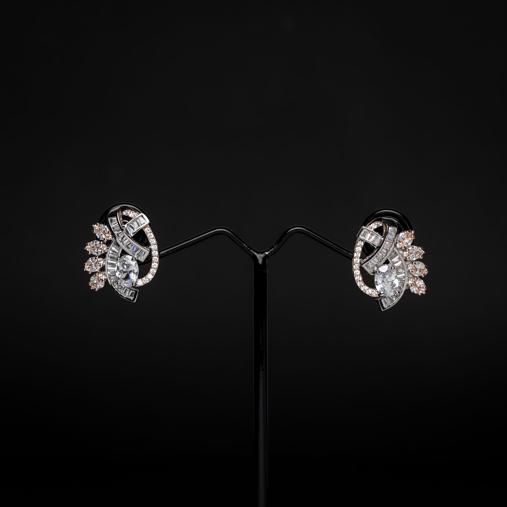 Rositaa Rose Gold & Silver Broach Diamond Earring