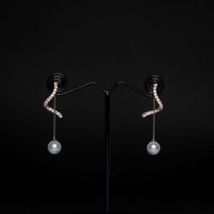 Rose Gold Stylish Tail Stoned With White Pearl Earring
