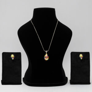 Rositaa Stunning Pendant Set