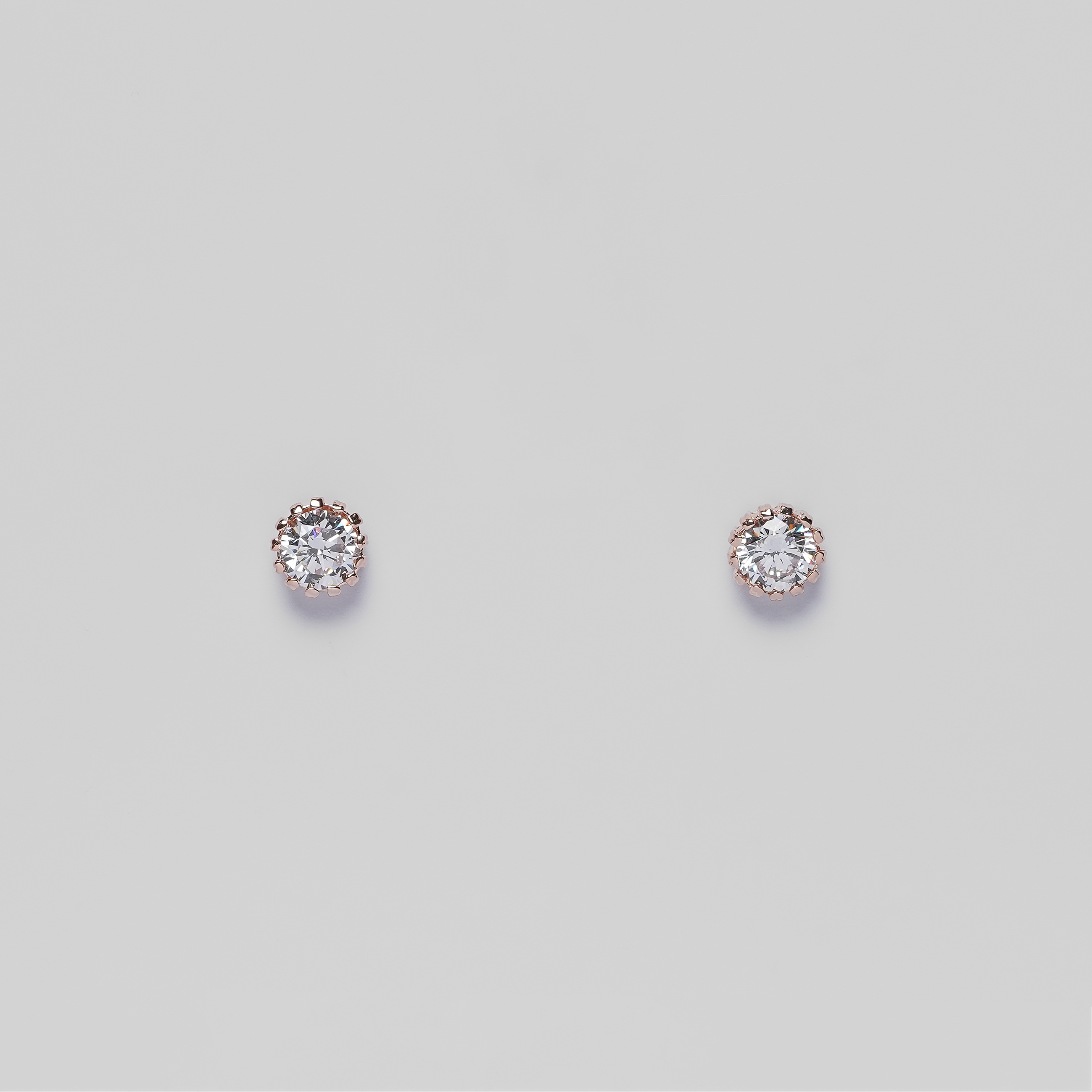 Solitaire Rose Gold Pendant Set.