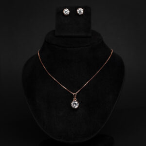 Solitaire Rose Gold Pendant Set.