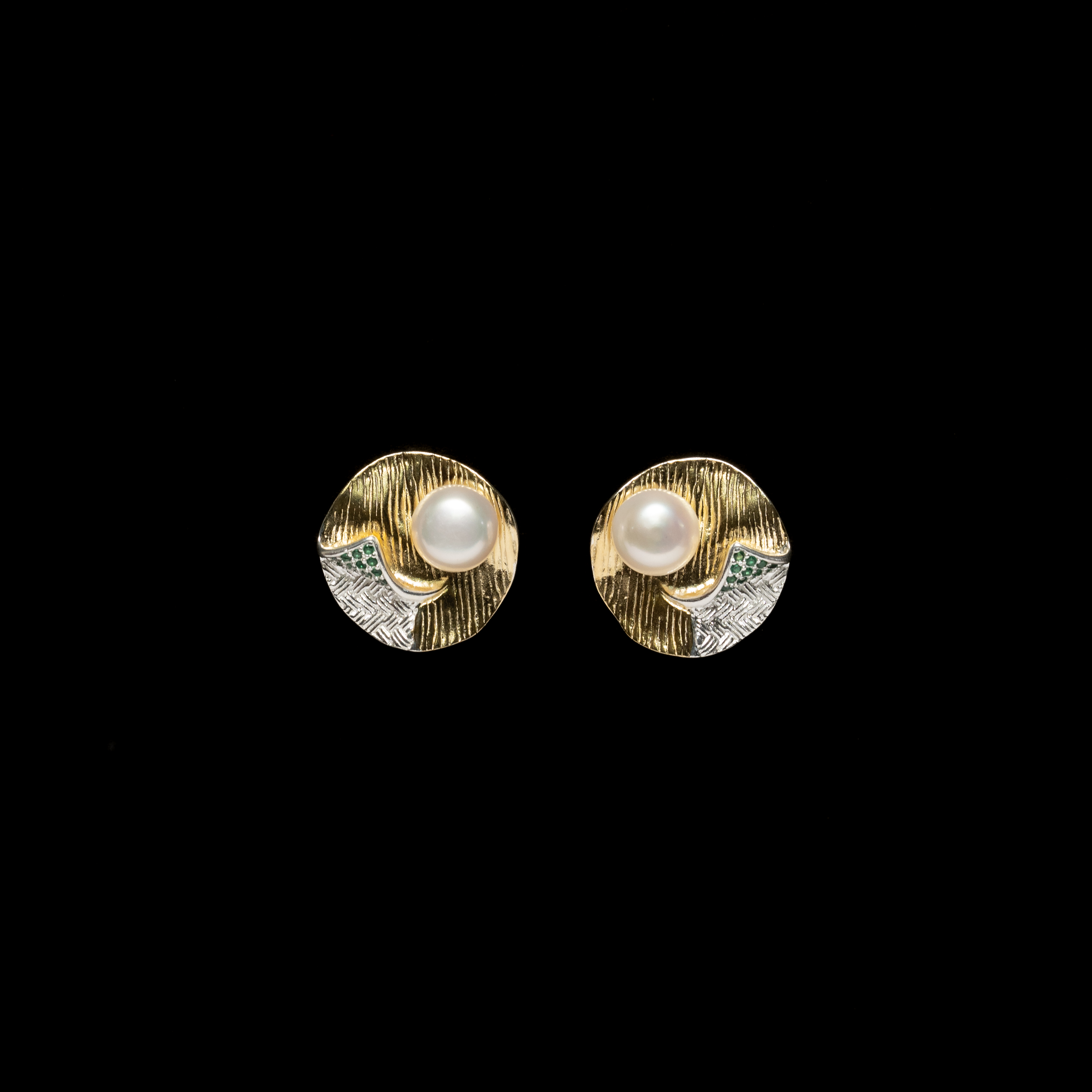 Beautiful Silver Gold Pendant Set