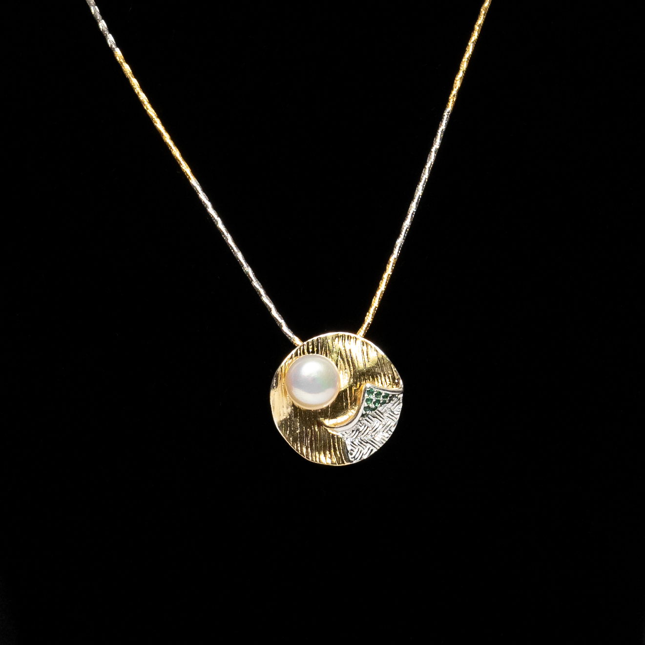 Beautiful Silver Gold Pendant Set