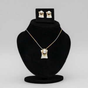Pearl Stone Pendant Set