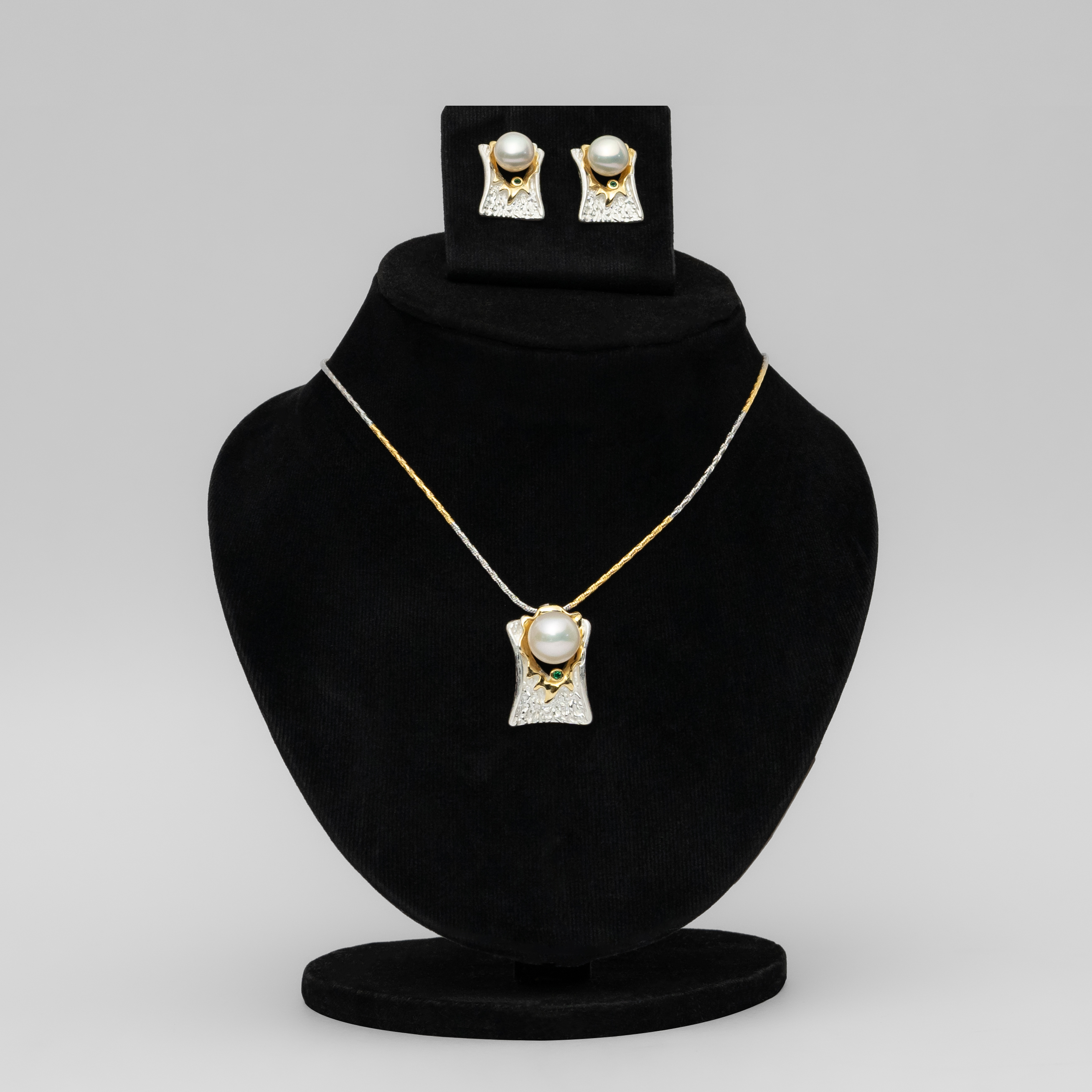 Pearl Stone Pendant Set