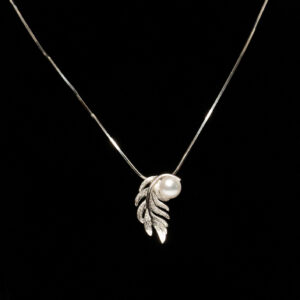 Nature Pearl Pendant Set