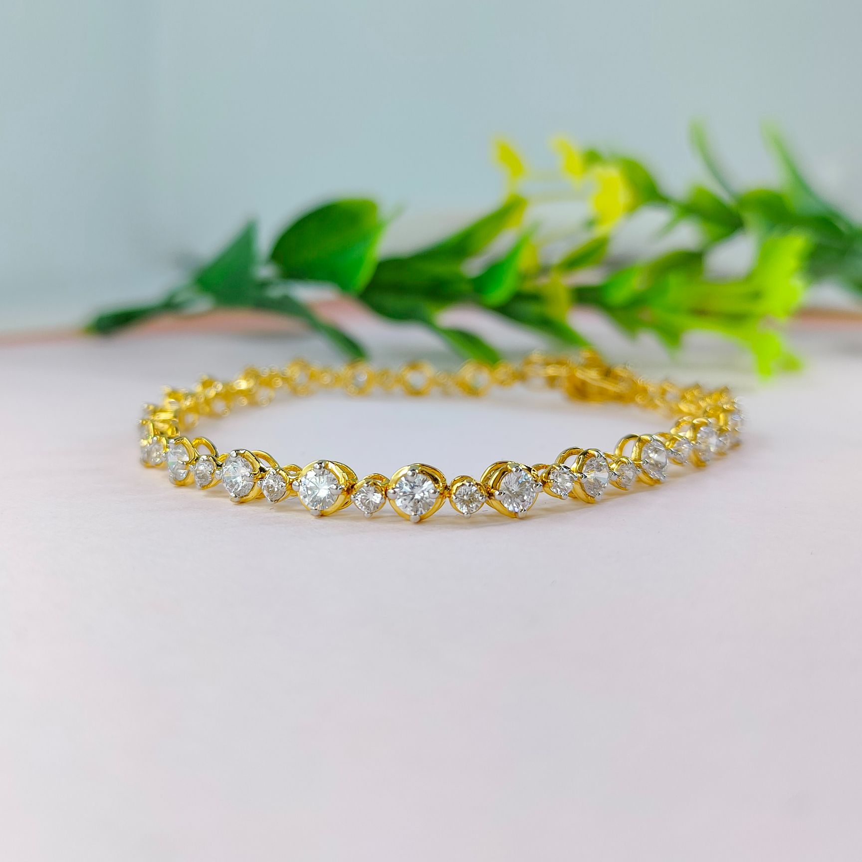 14K Gold Graceful Diamond Bracelet JBRC06