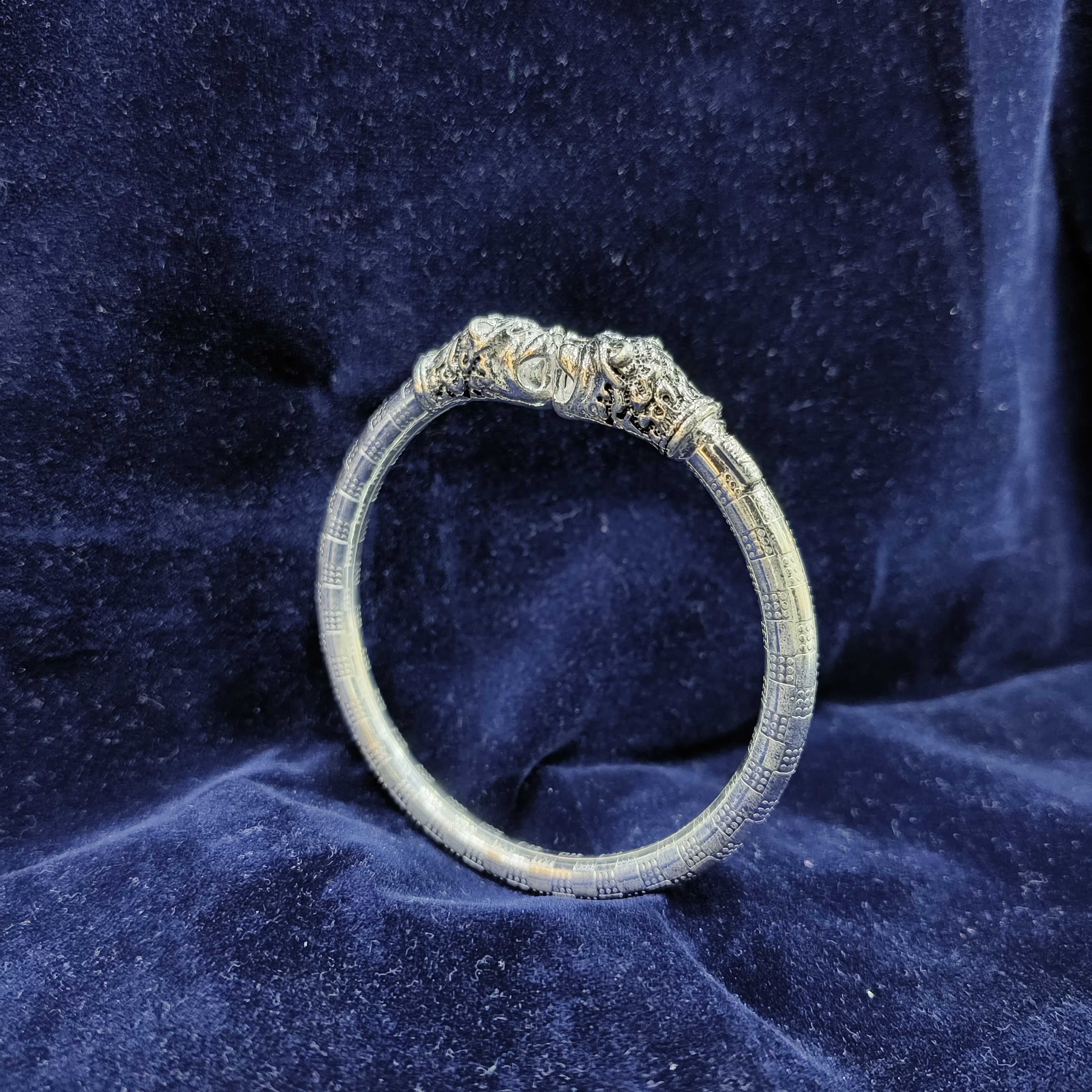 Silver Daily Wear Tiger Design Kada