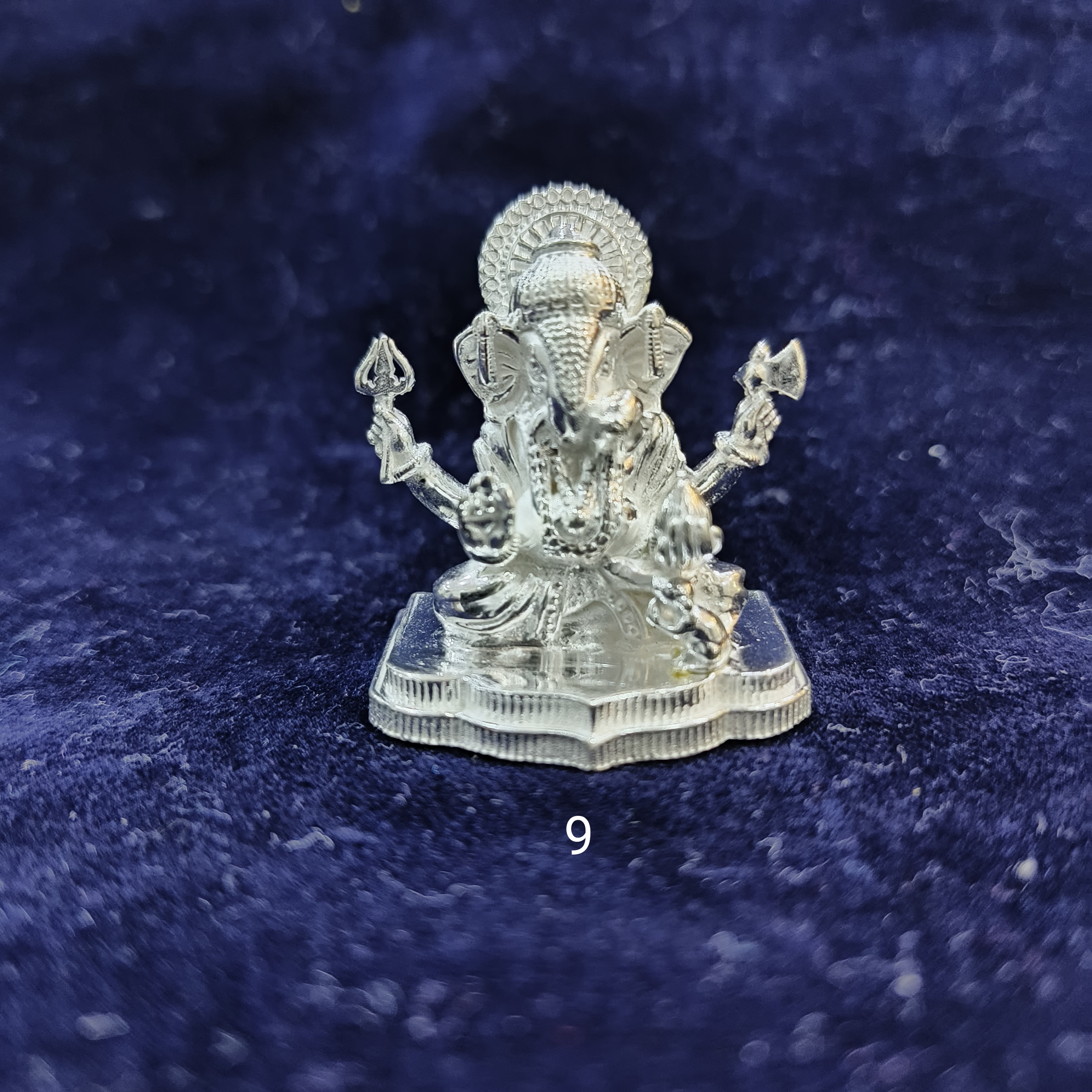 Silver ganpati dagdusheth murti