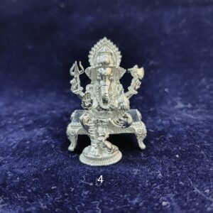 Silver ganpati chaurang murti