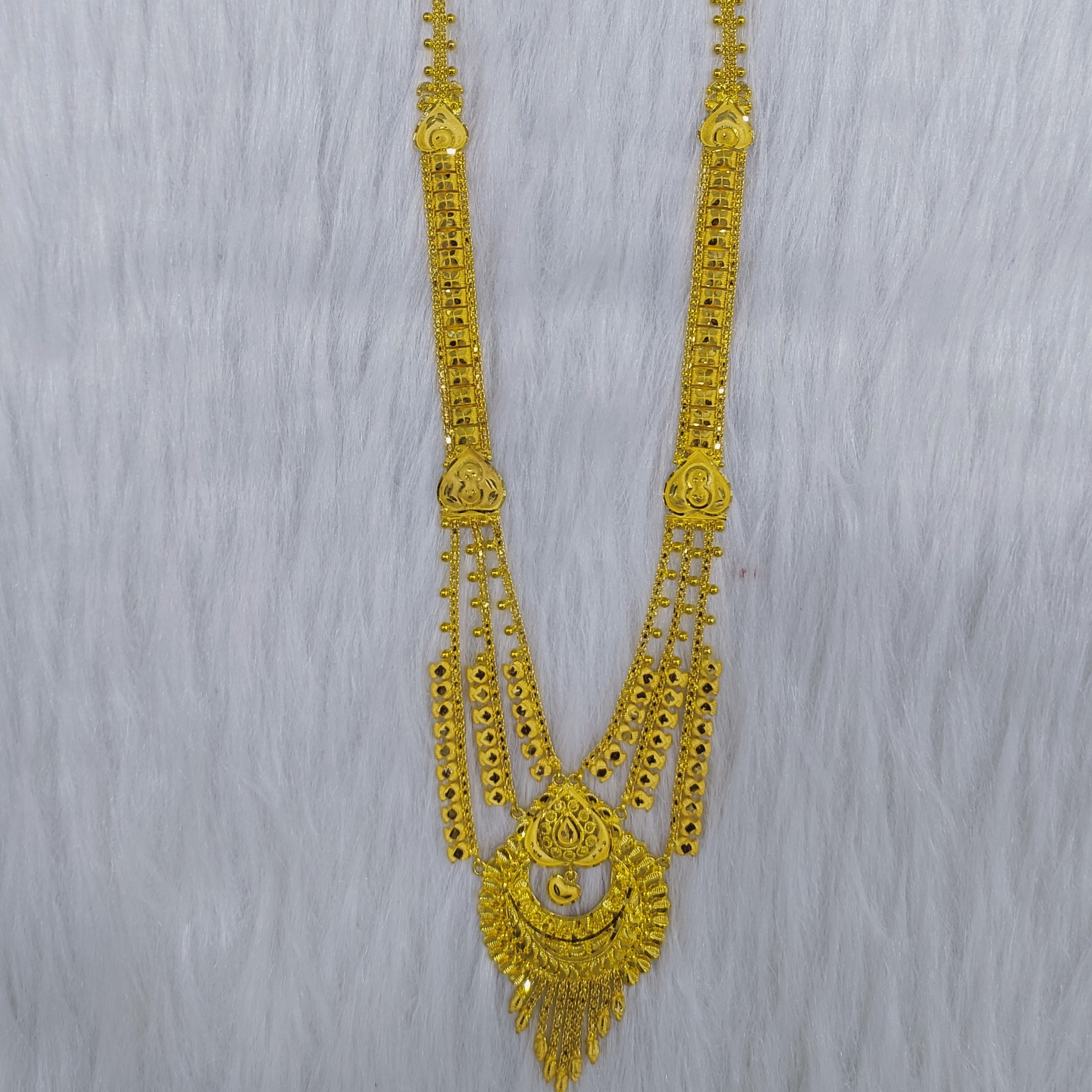 22k yellow gold classic necklace for wedding