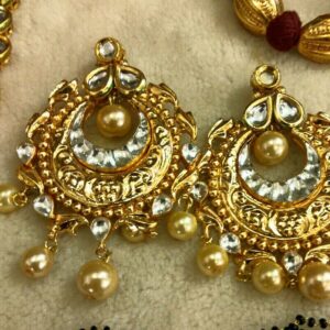 Earring Kundan with moti