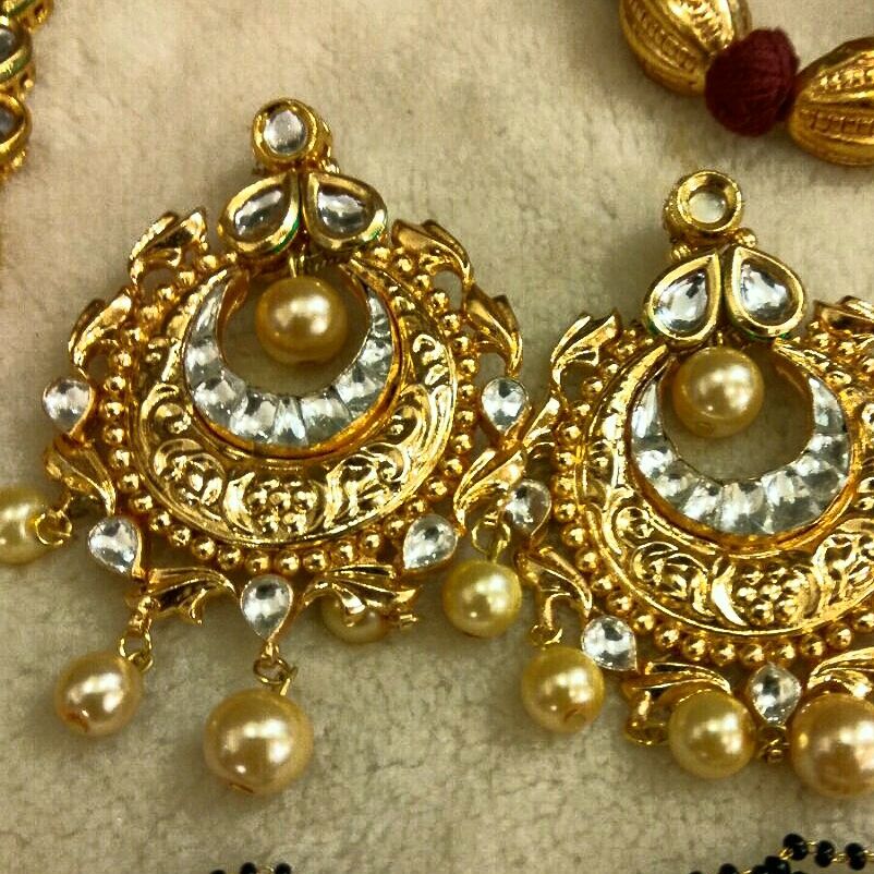 Earring Kundan with moti