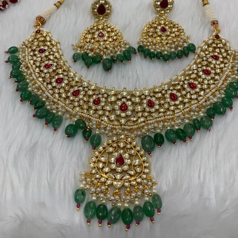 Green and red kundan pearls necklace set - Image 2