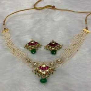 White pearls necklace set