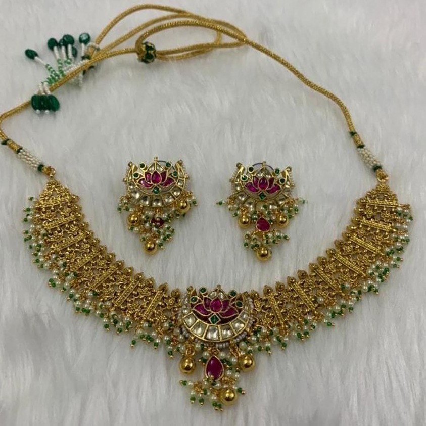 Gold plated with pearls necklace set