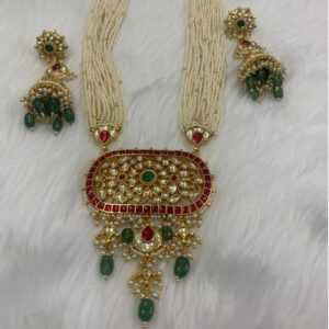 Traditional necklace set