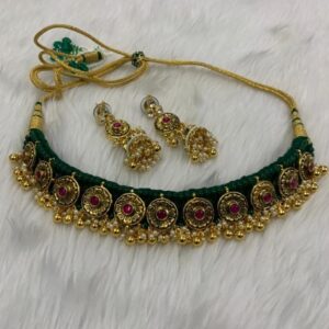 Green With Golan pearls necklace set
