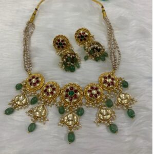 Trendy green pearls necklace set