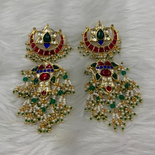 Fancy women earrings