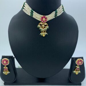 artificial everstylish design hallmark necklace set