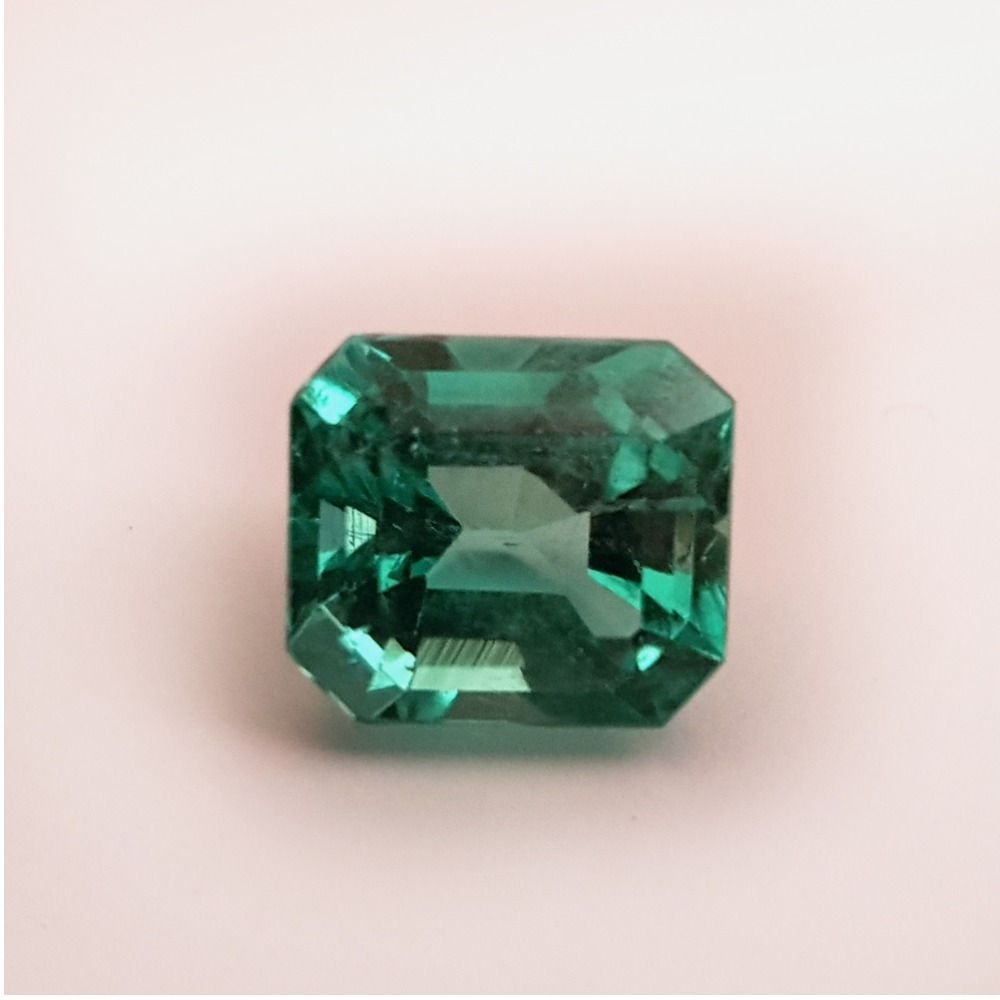 4.30 carat natural cushion green emerald-panna