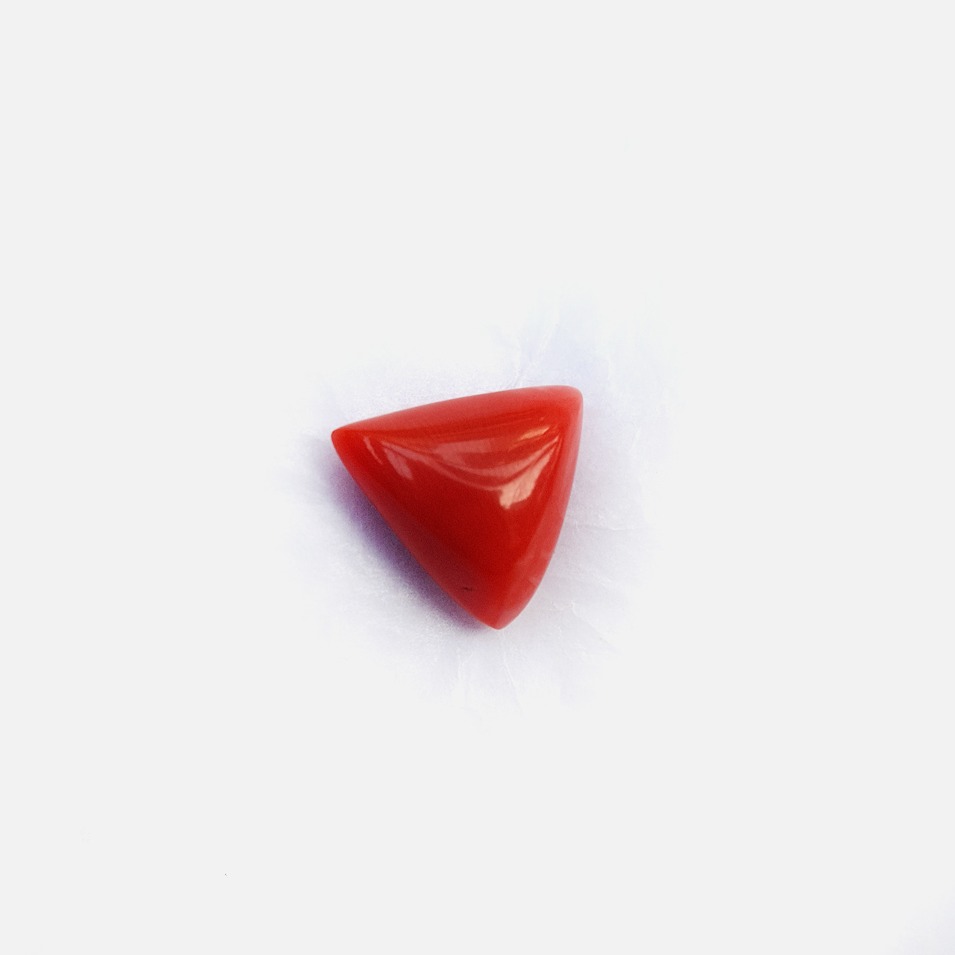 5ct triangle natural red-coral mungaa