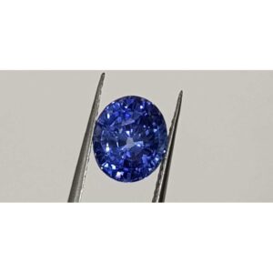 5.25ct oval blue blue-sapphire-neelam