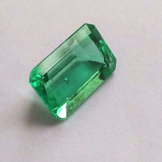 3.56ct emerald-cut green emerald-panna - Image 3